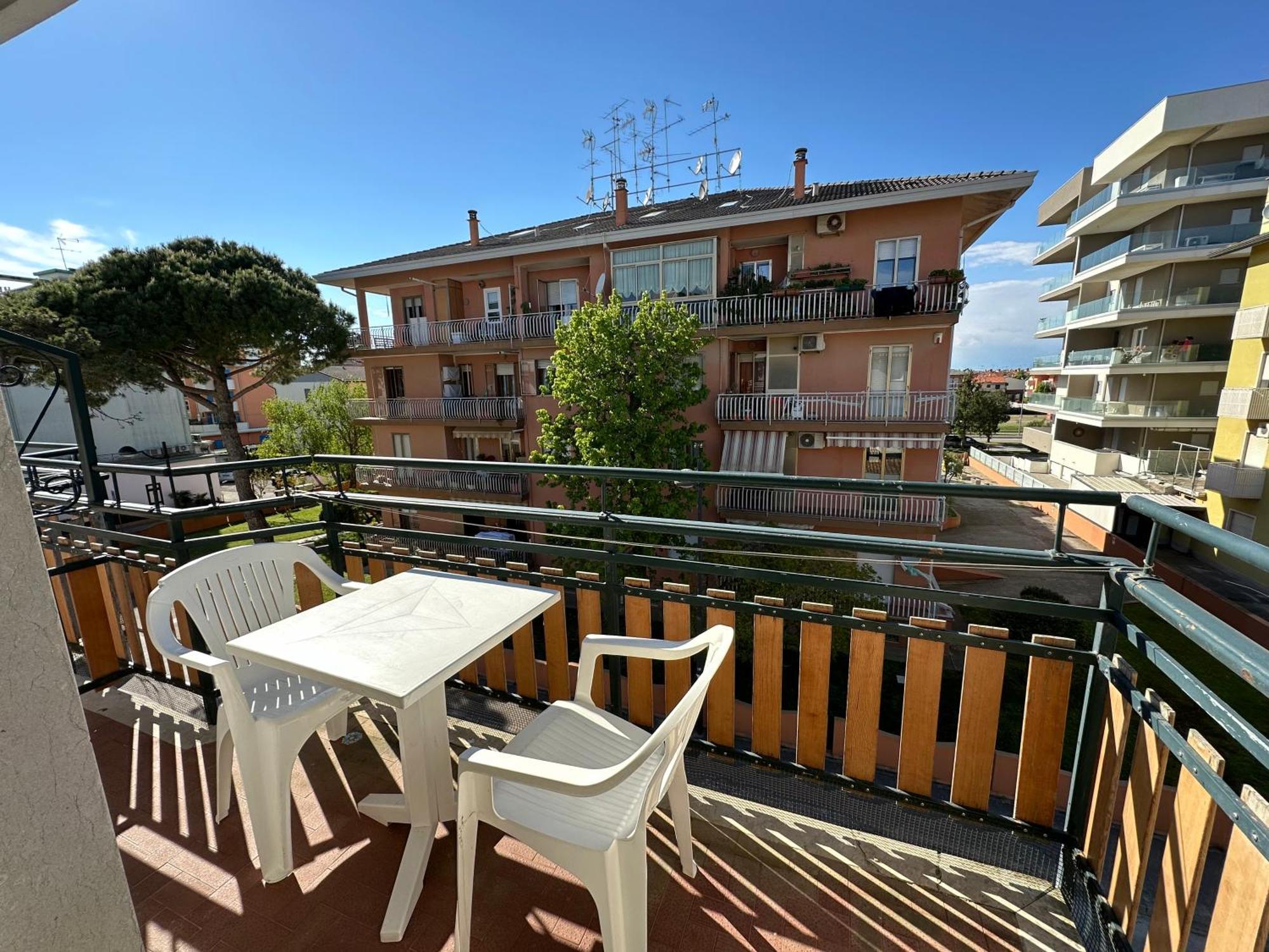 Residenza Mazzanti - Agenzia Cocal Apartamento Caorle Exterior foto